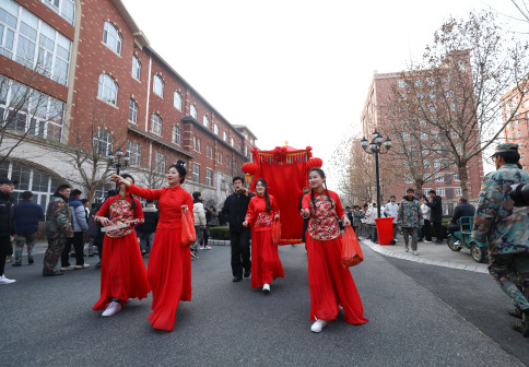 新年集市